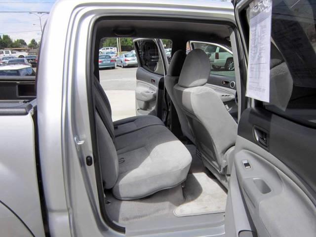 Toyota Tacoma 2011 photo 8