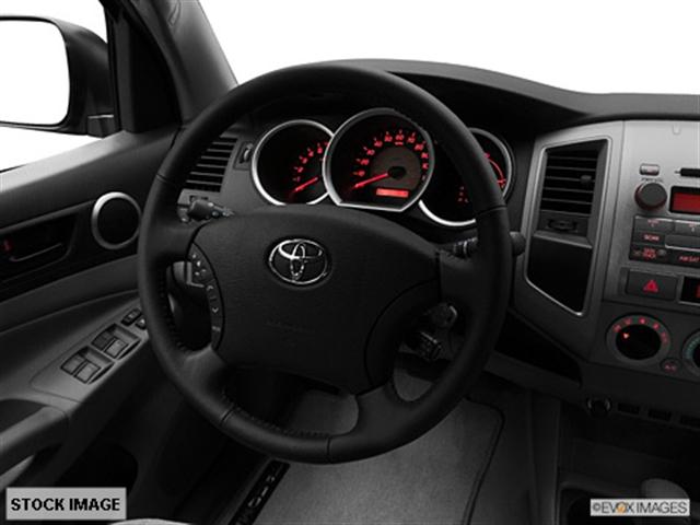 Toyota Tacoma 2011 photo 3