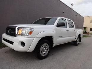 Toyota Tacoma 2011 photo 2