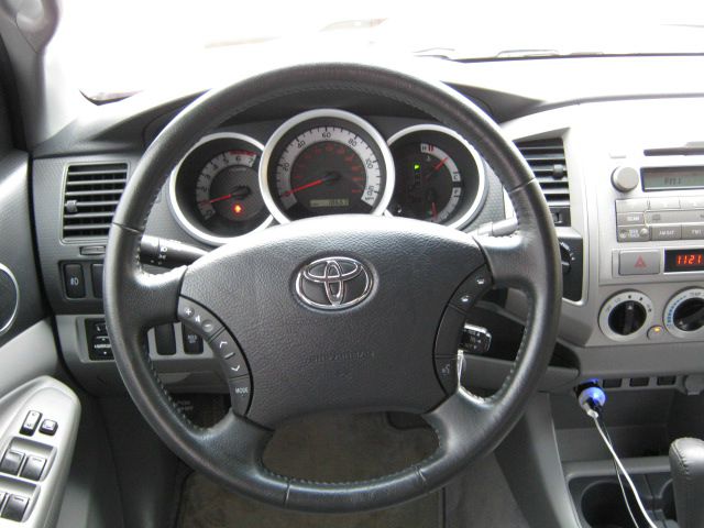 Toyota Tacoma 2011 photo 3