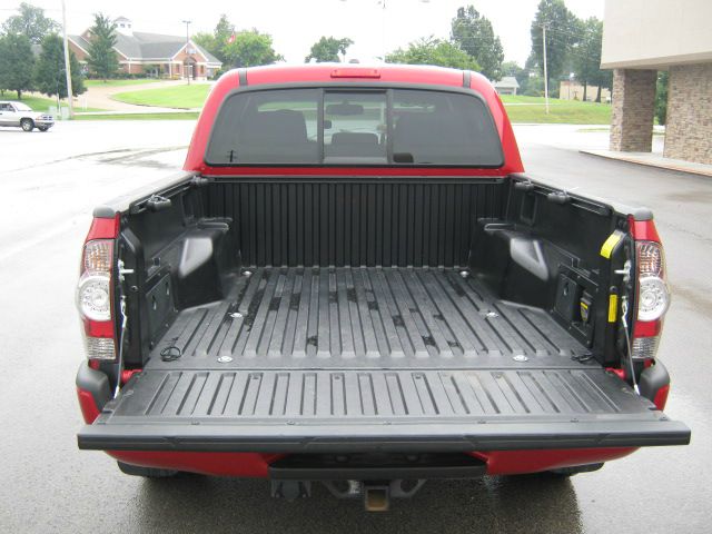 Toyota Tacoma 2011 photo 4