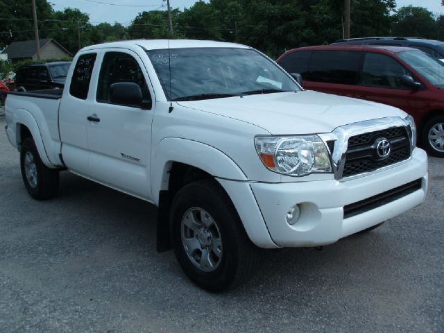 Toyota Tacoma 5. Pickup Truck