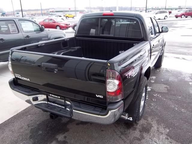 Toyota Tacoma 2011 photo 1