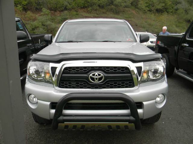 Toyota Tacoma 2011 photo 2