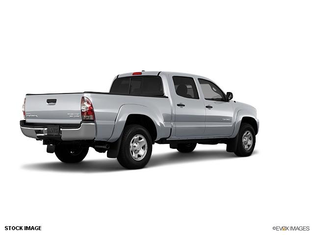 Toyota Tacoma XLT 2WD Pickup