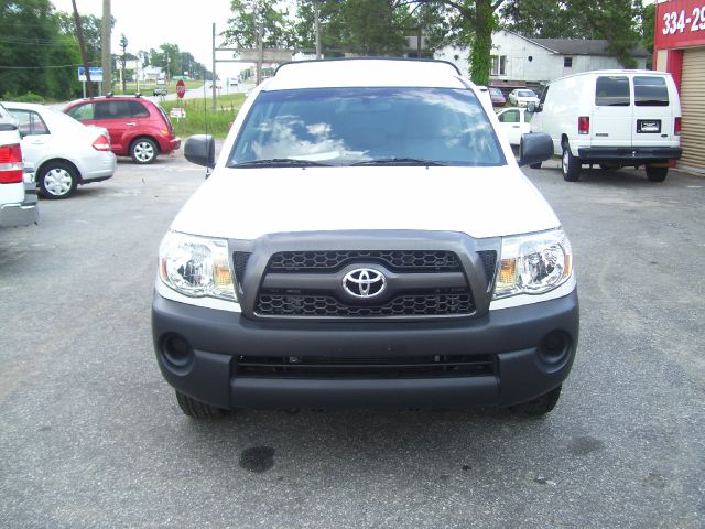 Toyota Tacoma 2011 photo 33