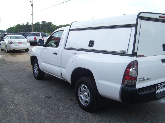 Toyota Tacoma 2011 photo 8