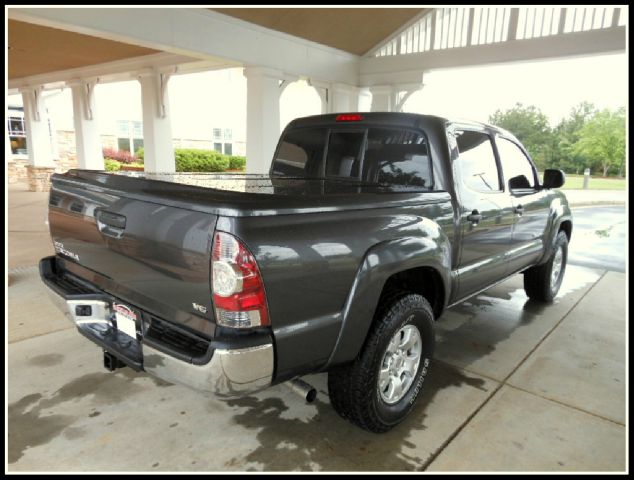 Toyota Tacoma 2011 photo 4