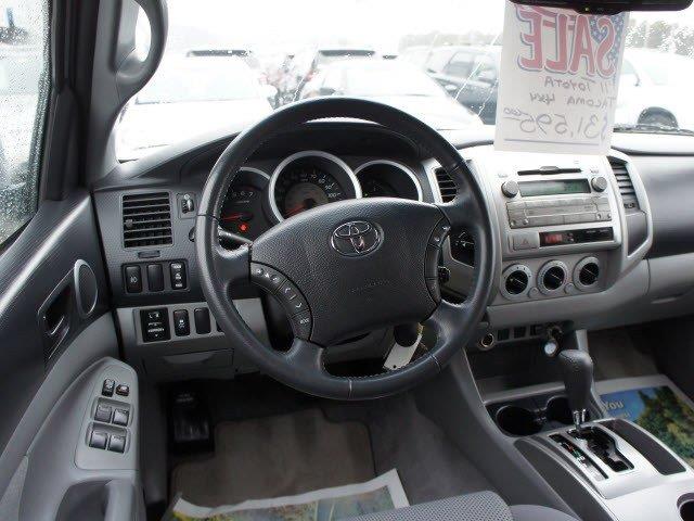 Toyota Tacoma 2011 photo 15