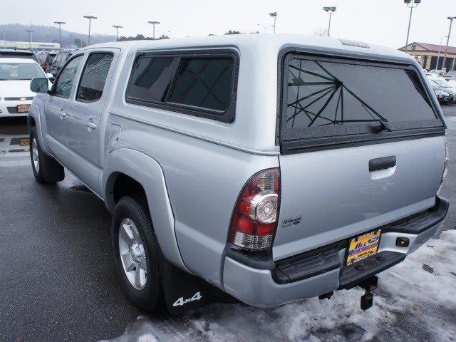 Toyota Tacoma 2011 photo 2