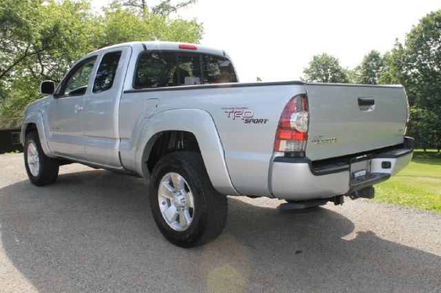 Toyota Tacoma Touring_leather Pickup Truck