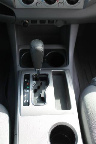 Toyota Tacoma 2011 photo 13