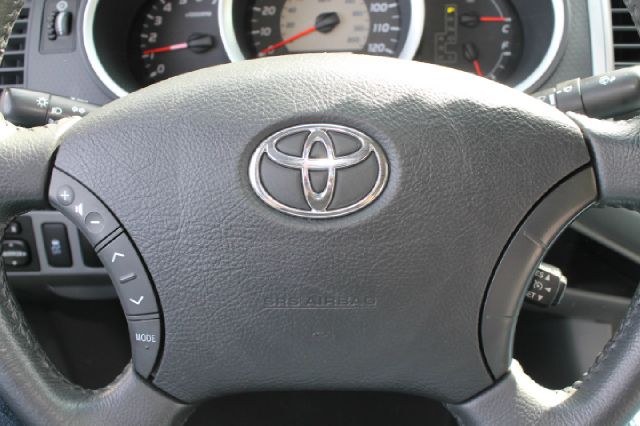 Toyota Tacoma 2011 photo 19