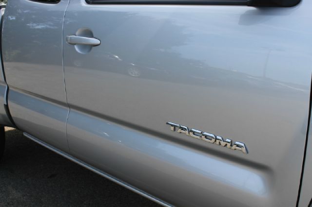 Toyota Tacoma 2011 photo 3