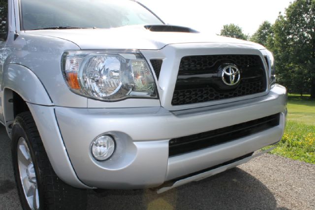 Toyota Tacoma 2011 photo 8