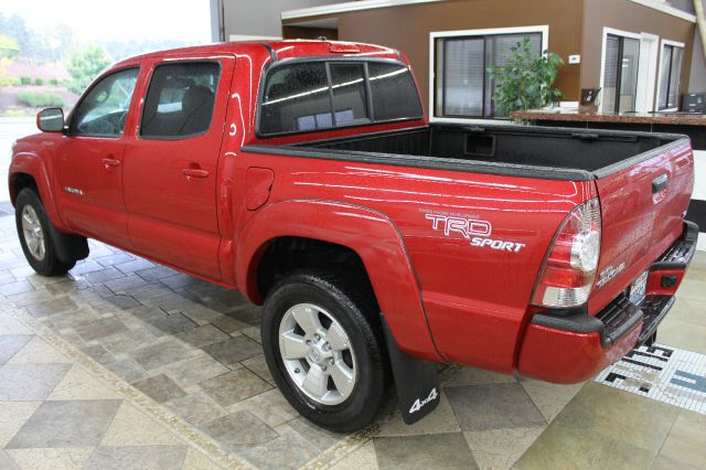 Toyota Tacoma 2011 photo 1