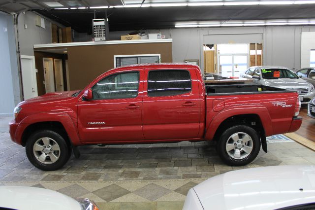 Toyota Tacoma 2011 photo 2