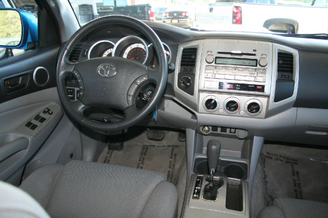 Toyota Tacoma 2011 photo 4