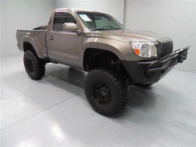 Toyota Tacoma 2011 photo 2