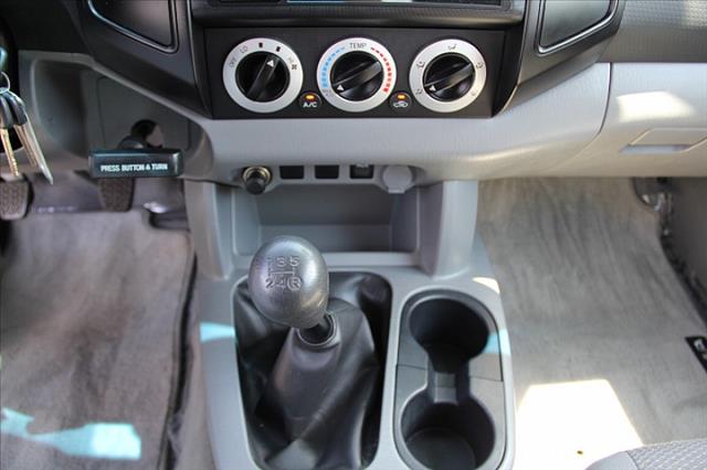 Toyota Tacoma 2011 photo 14