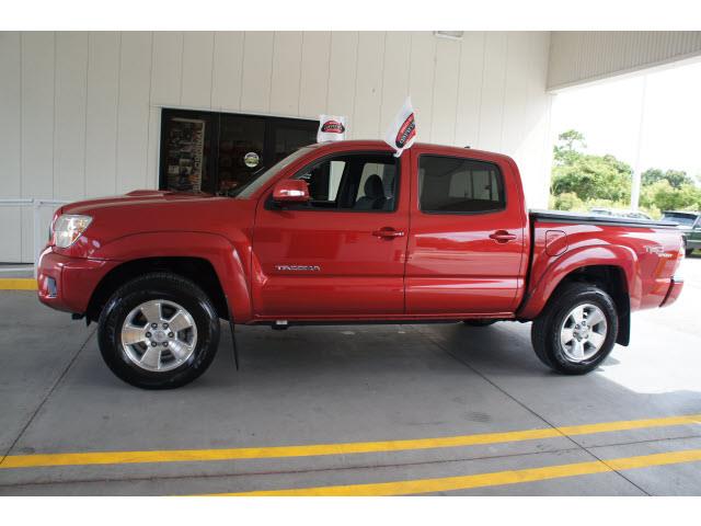 Toyota Tacoma 2012 photo 17