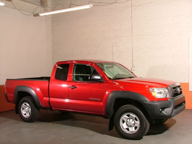 Toyota Tacoma Ext Cab - 4x4 LT At Brookv Pickup Truck