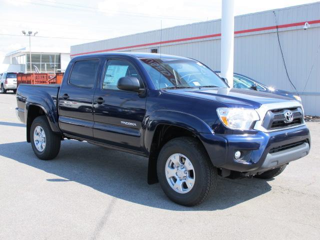 Toyota Tacoma 2013 photo 2