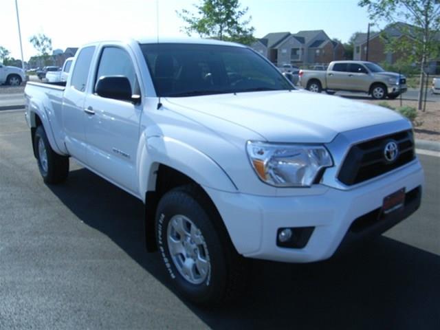 Toyota Tacoma 2013 photo 2