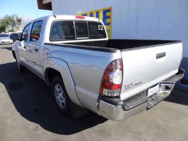 Toyota Tacoma 2013 photo 1