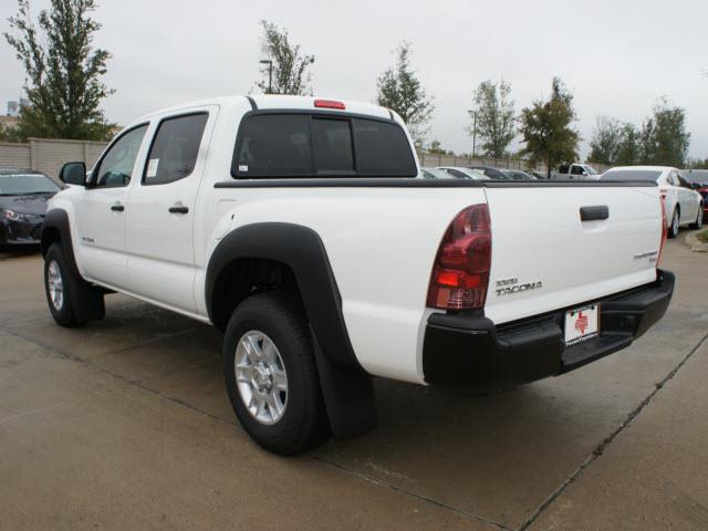 Toyota Tacoma 2014 photo 3