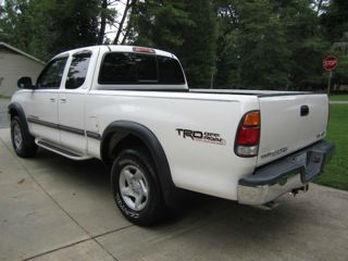 Toyota Tundra 2000 photo 2