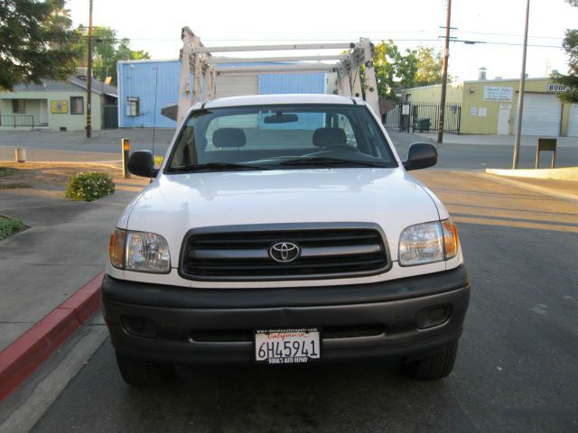 Toyota Tundra 2000 photo 2