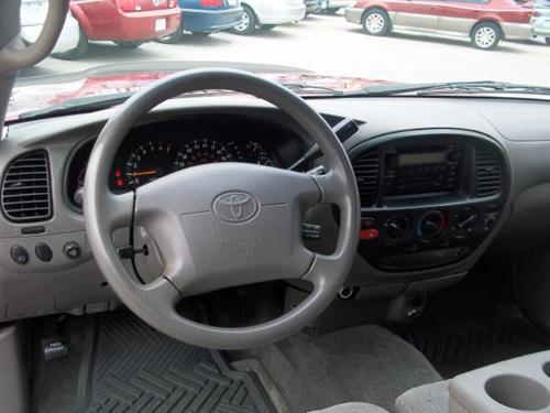 Toyota Tundra 2000 photo 2