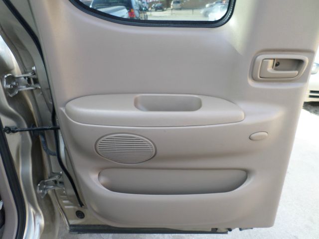 Toyota Tundra 2002 photo 4