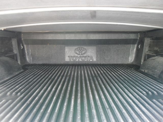 Toyota Tundra 2002 photo 15