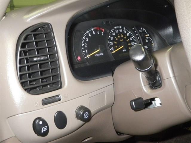 Toyota Tundra 2003 photo 2