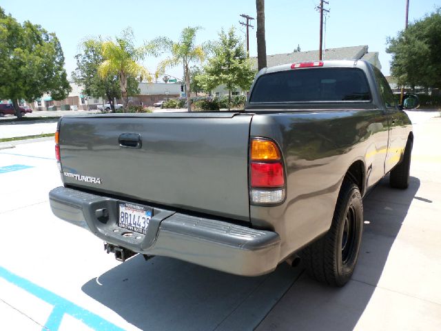 Toyota Tundra 2003 photo 2