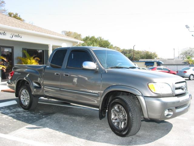 Toyota Tundra 2004 photo 1