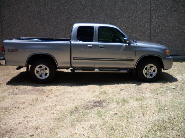 Toyota Tundra 2004 photo 2