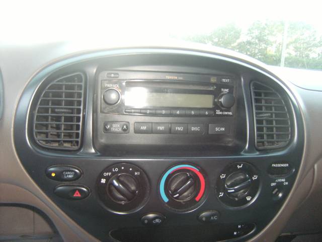 Toyota Tundra 2004 photo 4