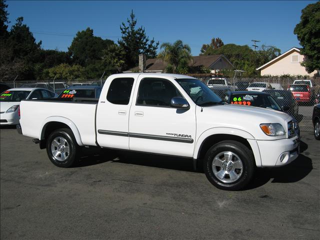 Toyota Tundra 2004 photo 1