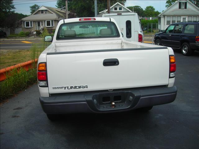 Toyota Tundra 2004 photo 3