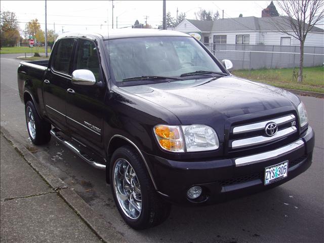 Toyota Tundra 2004 photo 2