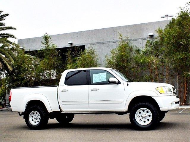 Toyota Tundra 2004 photo 3