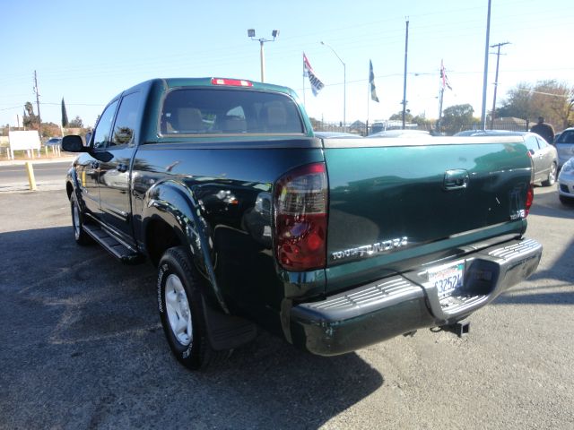 Toyota Tundra 2004 photo 2