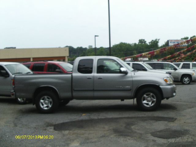 Toyota Tundra 2004 photo 3