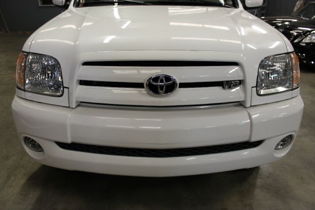 Toyota Tundra 2004 photo 3