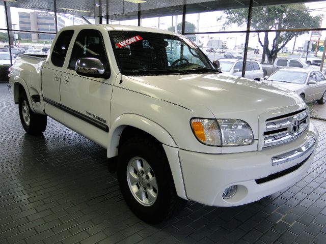 Toyota Tundra 2004 photo 2