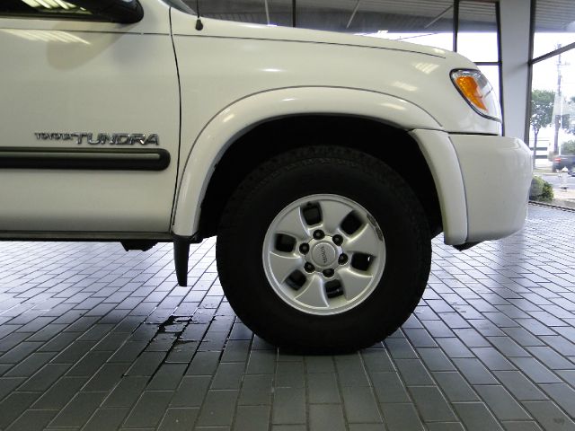 Toyota Tundra 2004 photo 21