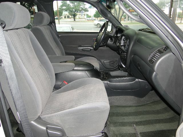 Toyota Tundra 2004 photo 25